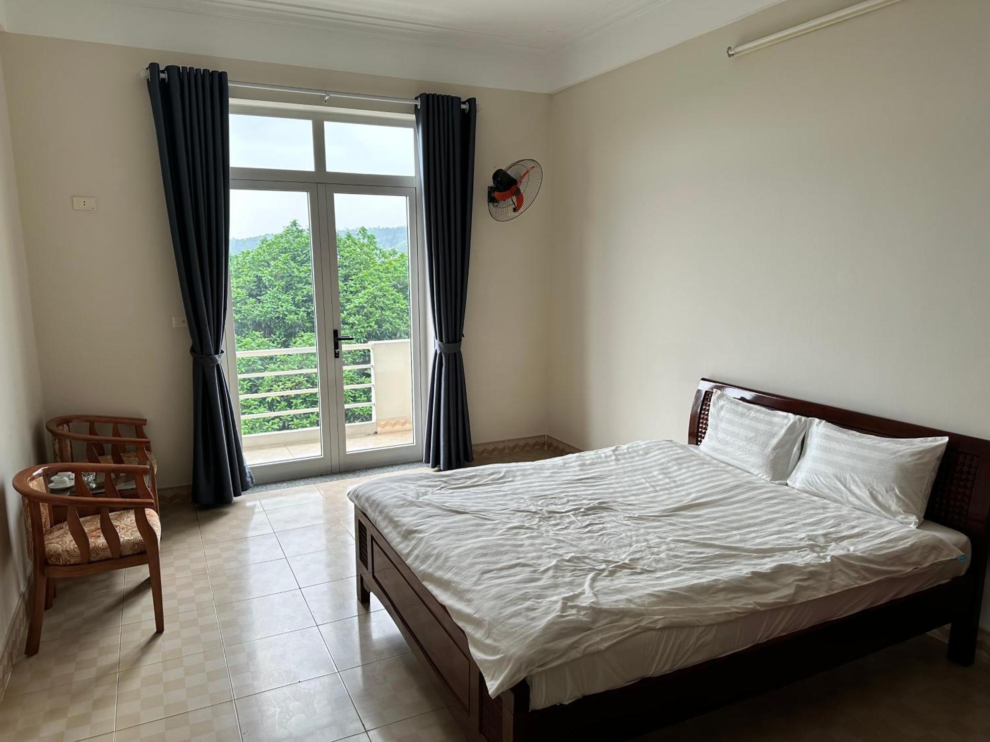Thien Binh Hotel Hòa Bình Zewnętrze zdjęcie