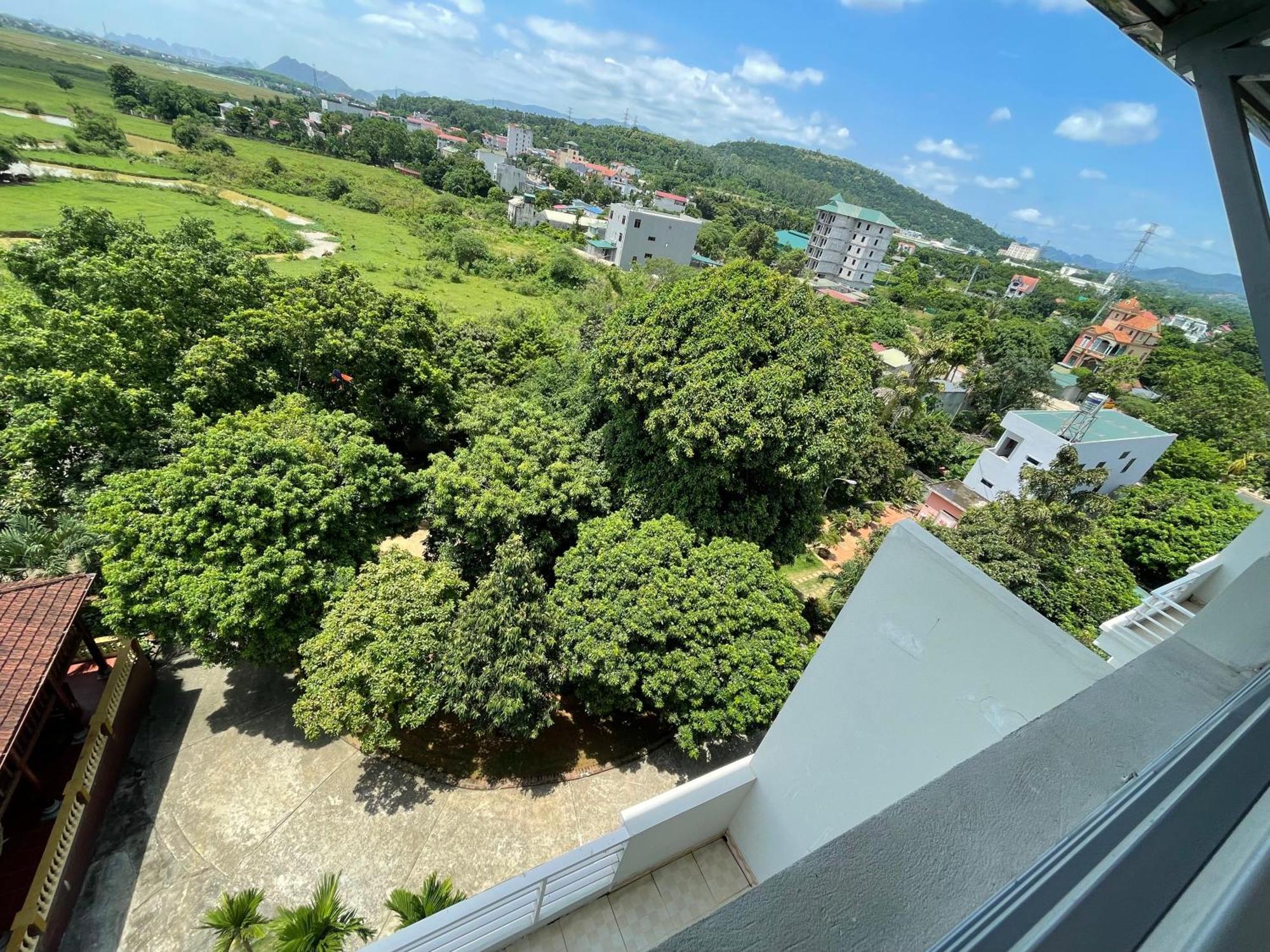 Thien Binh Hotel Hòa Bình Zewnętrze zdjęcie