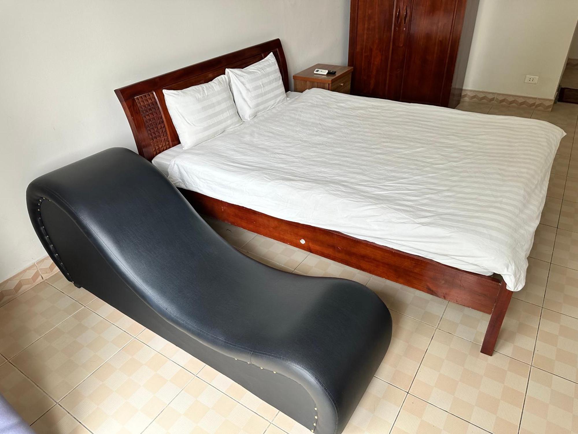 Thien Binh Hotel Hòa Bình Zewnętrze zdjęcie